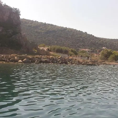 Studio By The Sea * Alikí